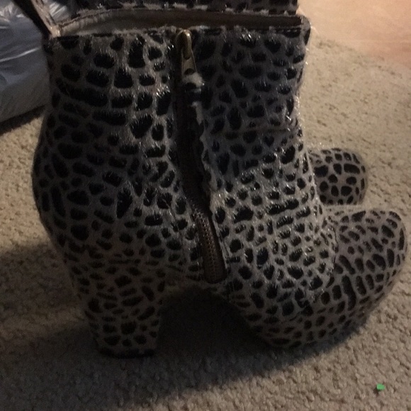 Big Buddha Shoes - Big buddha heels